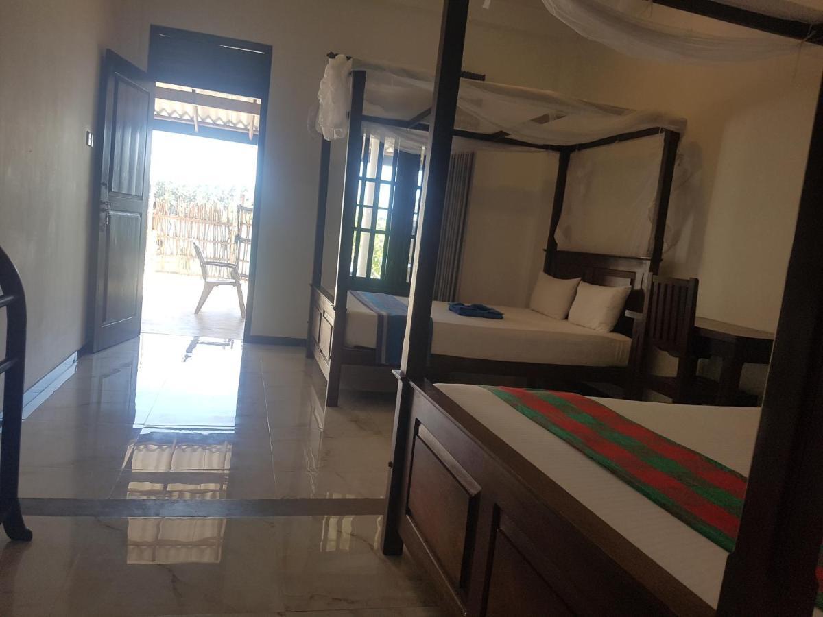 Sea Port Hiriketiya Bed & Breakfast Dikwella Bagian luar foto